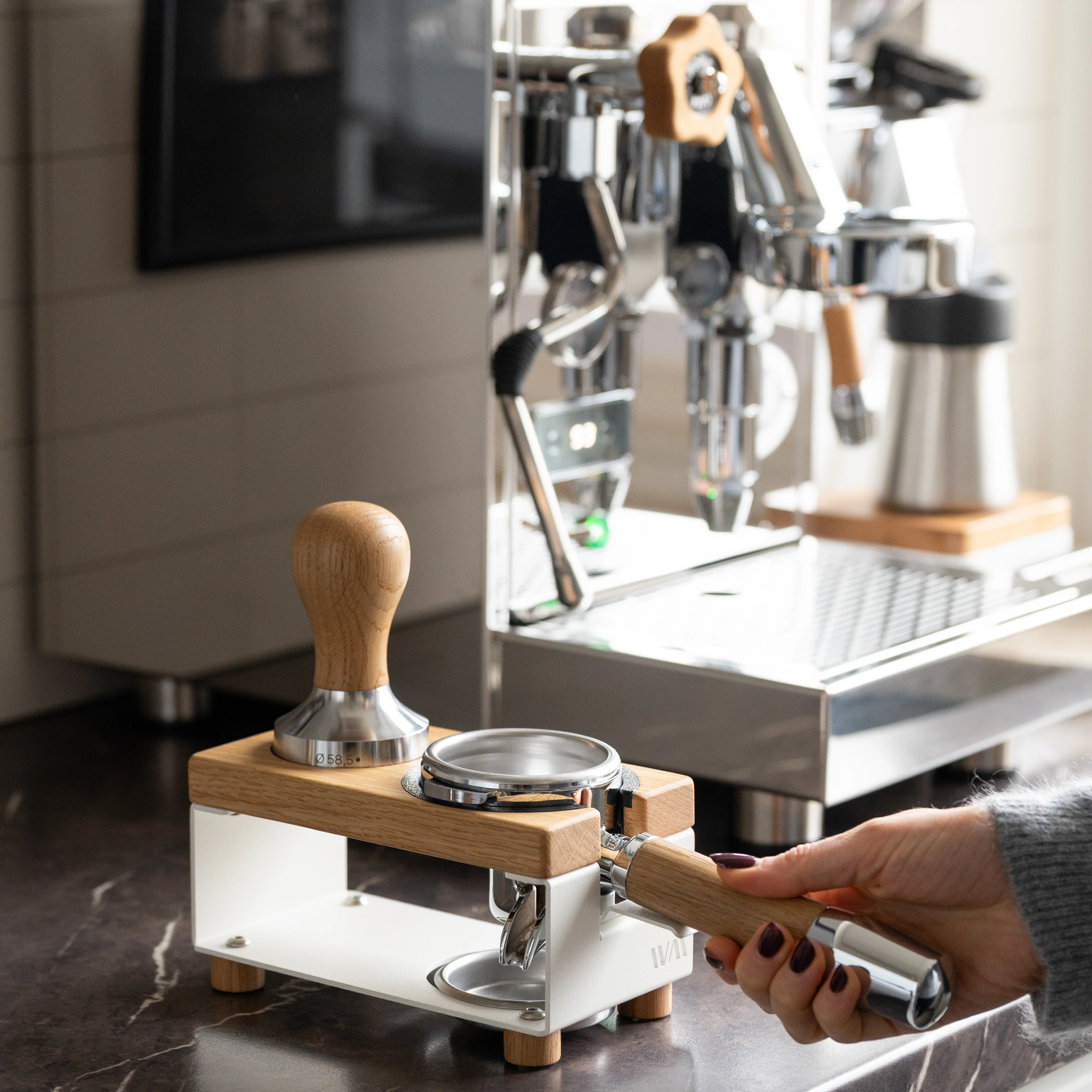 Tamperstation lang Weiß - Image 11